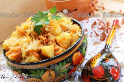 Вкусная тушеная картошка с шампиньонами готова