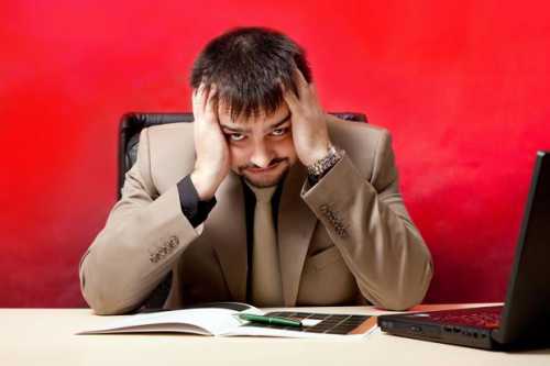 Муж, страдающий кризисом середины лет не хочет признать, что причину своего недовольства стоит искать не в жене, а себе самом