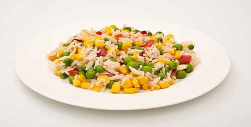 Если перед приготовлением предварительно обжарить рис на сливочном масле, ризотто получится особенно нежным и вкусным