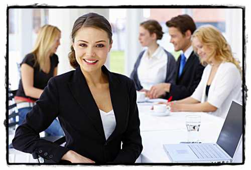 К примеру, на чёрном фоне можно изобразить геометрический рисунок другим неярким цветом