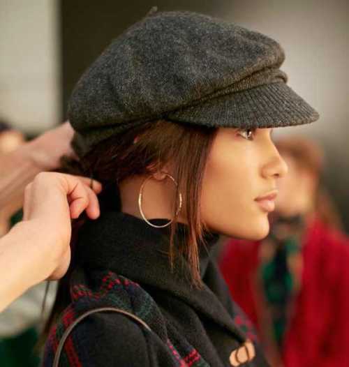 Перетянутые в талии пиджаки, свитера и даже пальто остаются с нами этой весной