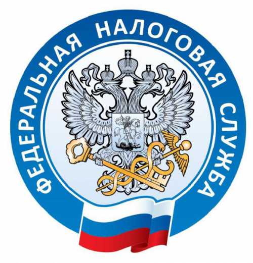 Это не удивительно, ведь в английском языке, из которого заимствованы оба слова, означает наблюдатель